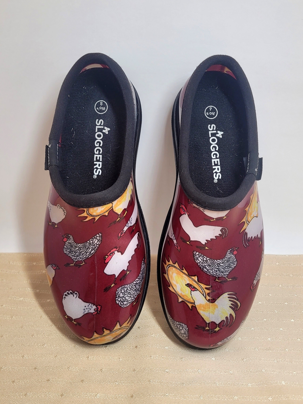 Sloggers Garden Shoes  Women 8 Red Chicken Print Barn Slip On Clogs EUC